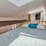 Hostnfly Apartments - Mezzanine Design Studio Near Buttes-Chaumont